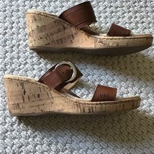 Born ~ Leather Wedge Sandal ~ 9M